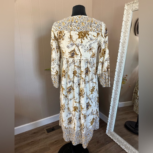 R. Vivimos • Boho V Neck Tassel Maxi Dress - Picture 12 of 16